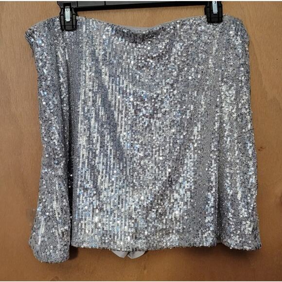 Abercrombie & Fitch Dresses & Skirts - Abercrombie & Fitch Silver Sequin Zip Up Festival Party Comfort Modest Skort - L